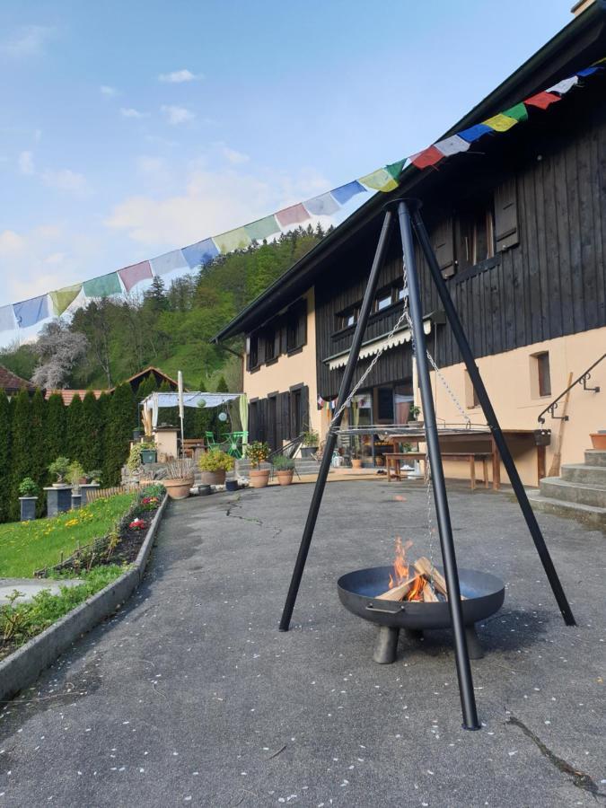 Agréable chambre d'hôtes, au calme, dans la nature Roches Extérieur photo