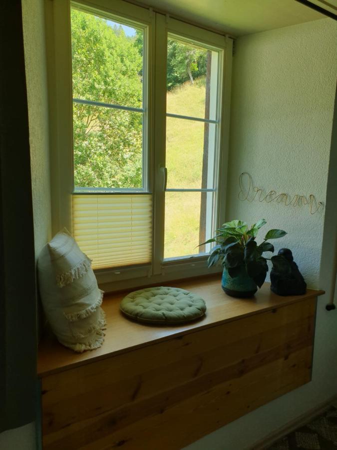 Agréable chambre d'hôtes, au calme, dans la nature Roches Extérieur photo