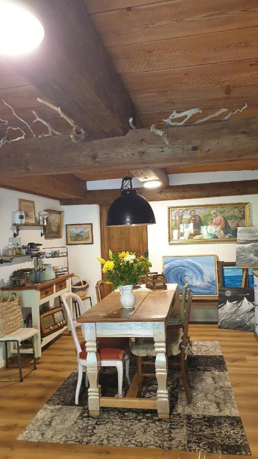 Agréable chambre d'hôtes, au calme, dans la nature Roches Extérieur photo
